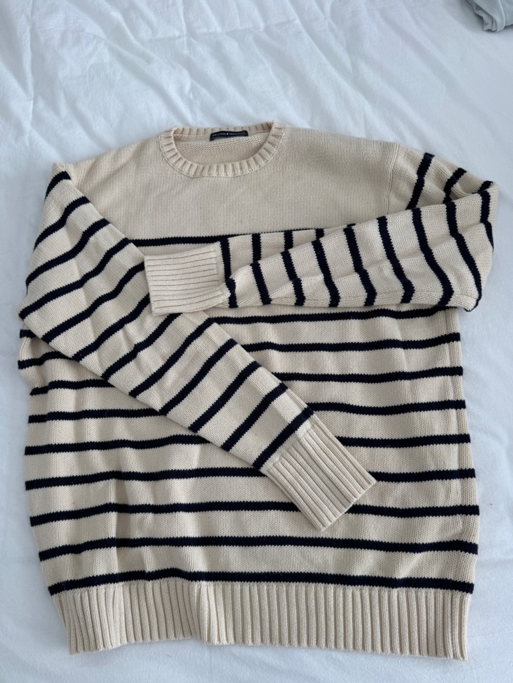 Brandy Melville Stripped Sweater - Picture 4 of 6